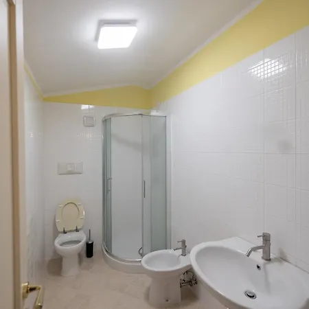 Chiaro Di Luna Guest House Roccella Ionica Exterior photo