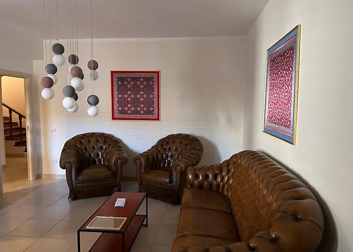 Chiaro Di Luna Guest House